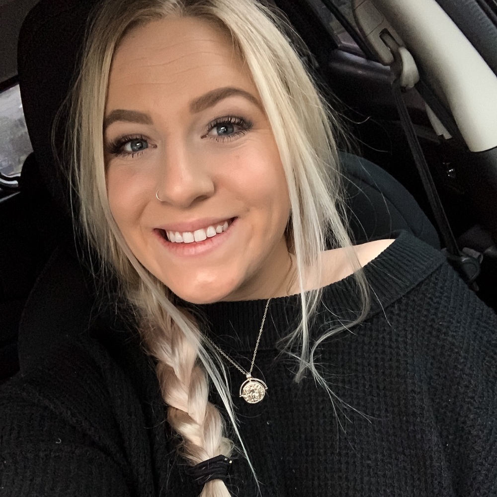Meet your Posher, Brandi